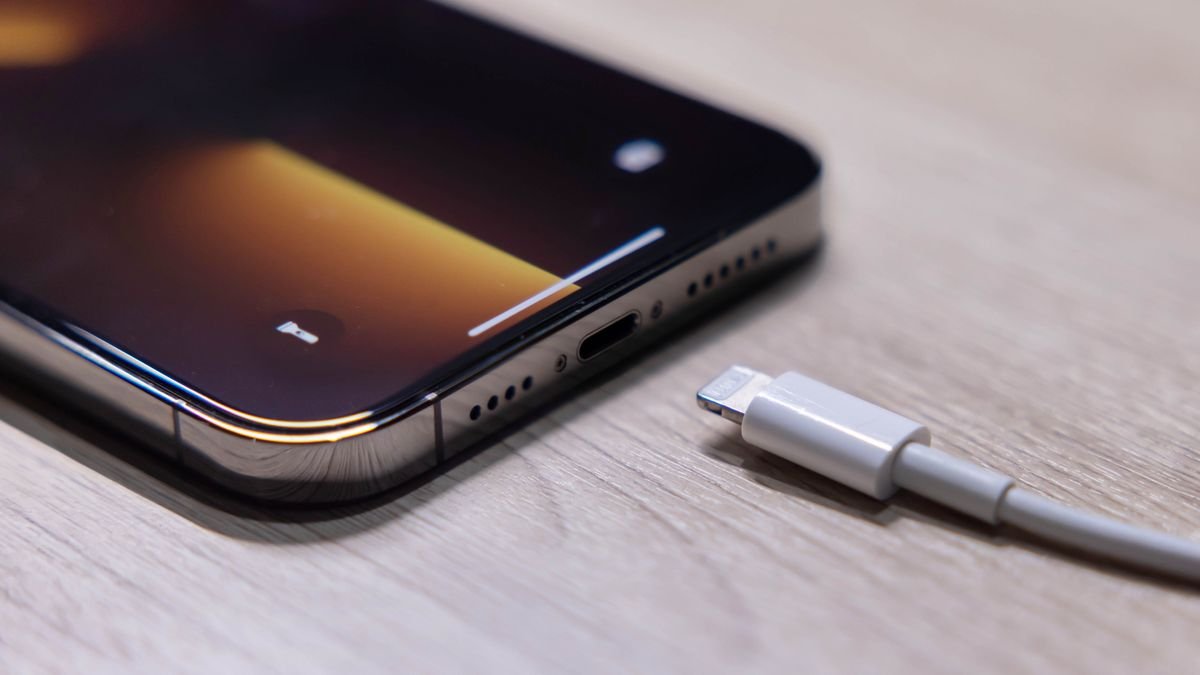12 tips to save battery life on your iPhone