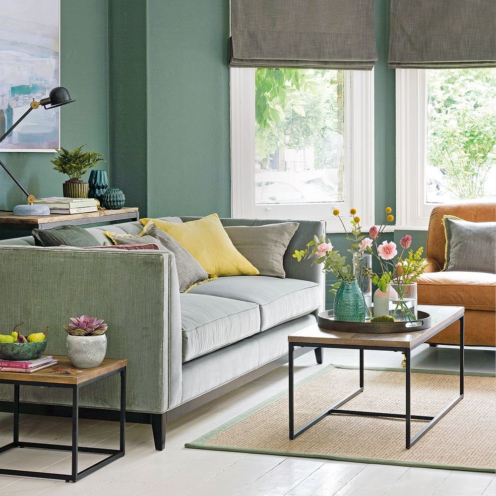 Green living room ideas to redecorate with the colour of the season