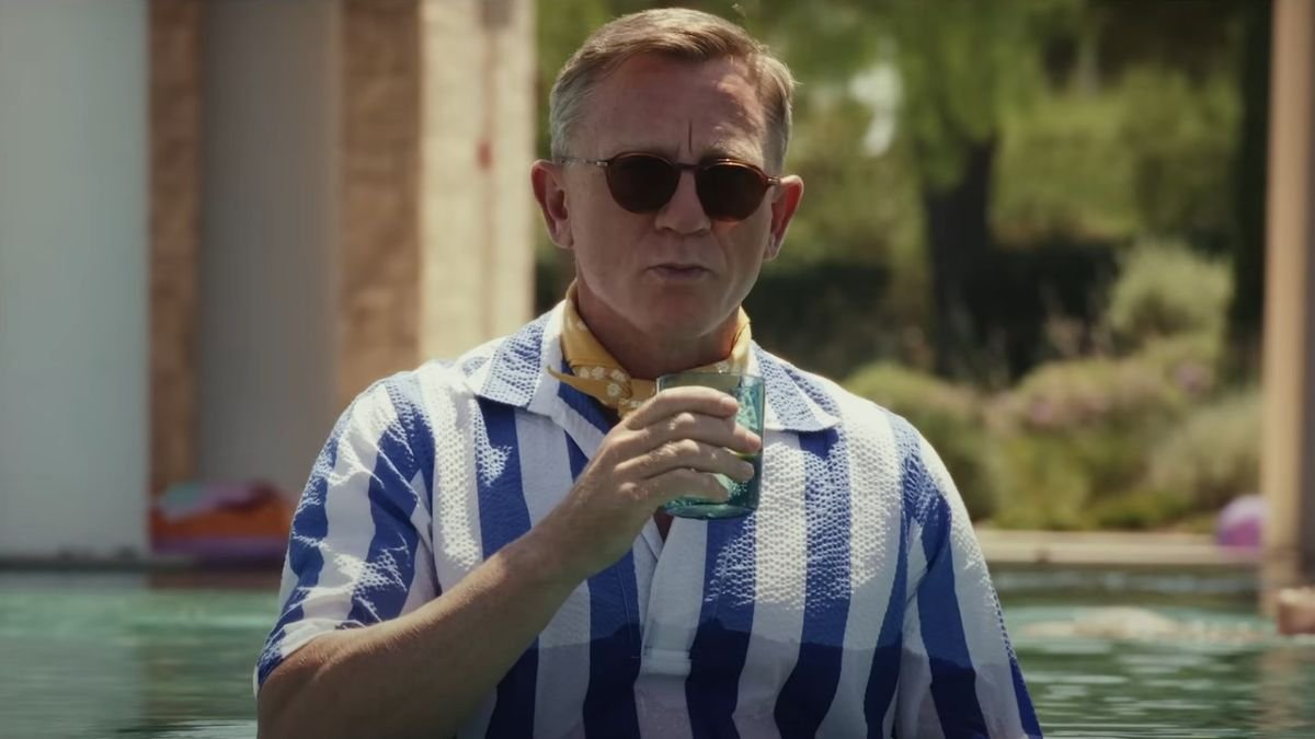 Why Glass Onion’s Daniel Craig Didn't Want To Make A Big Deal Of Benoit Blanc’s Sexuality