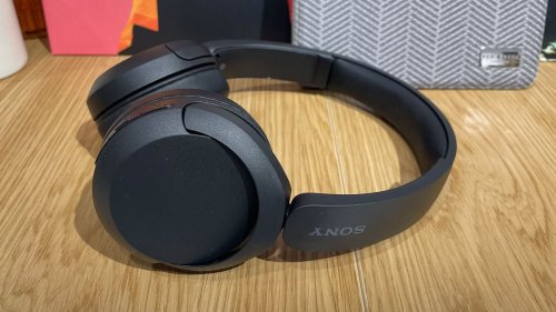 Cyber Monday bargain! Bag Award-winning Sony headphones for only £34