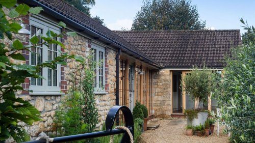 This 200 year old barn in the English countryside has a modern farmhouse interior with bags of character