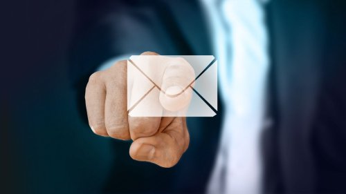 How to end an email the proper way: Here are 5 examples