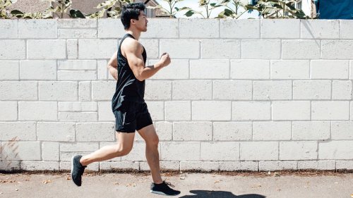 Cross training for runners: Improve your runs in the gym or at home