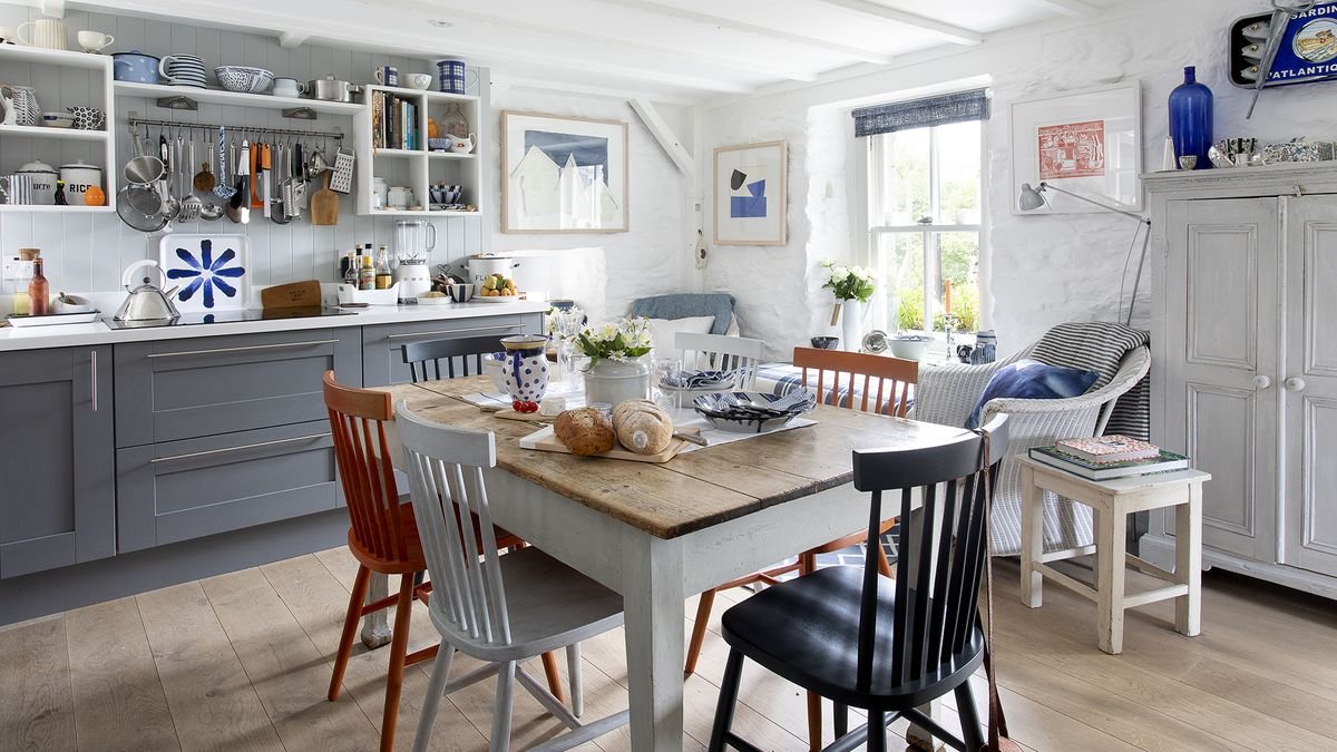 Tour this bright and beautiful country cottage in the Scottish Highlands