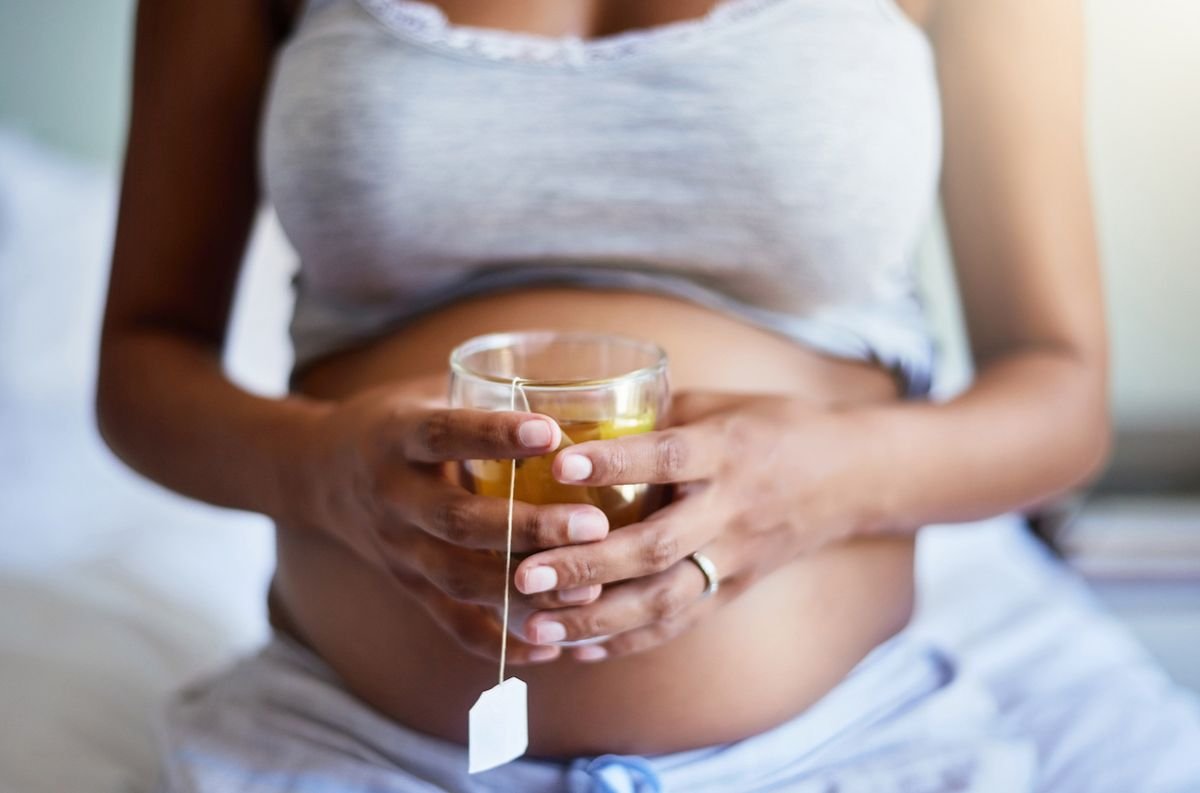 Is it safe to drink raspberry leaf tea during pregnancy?