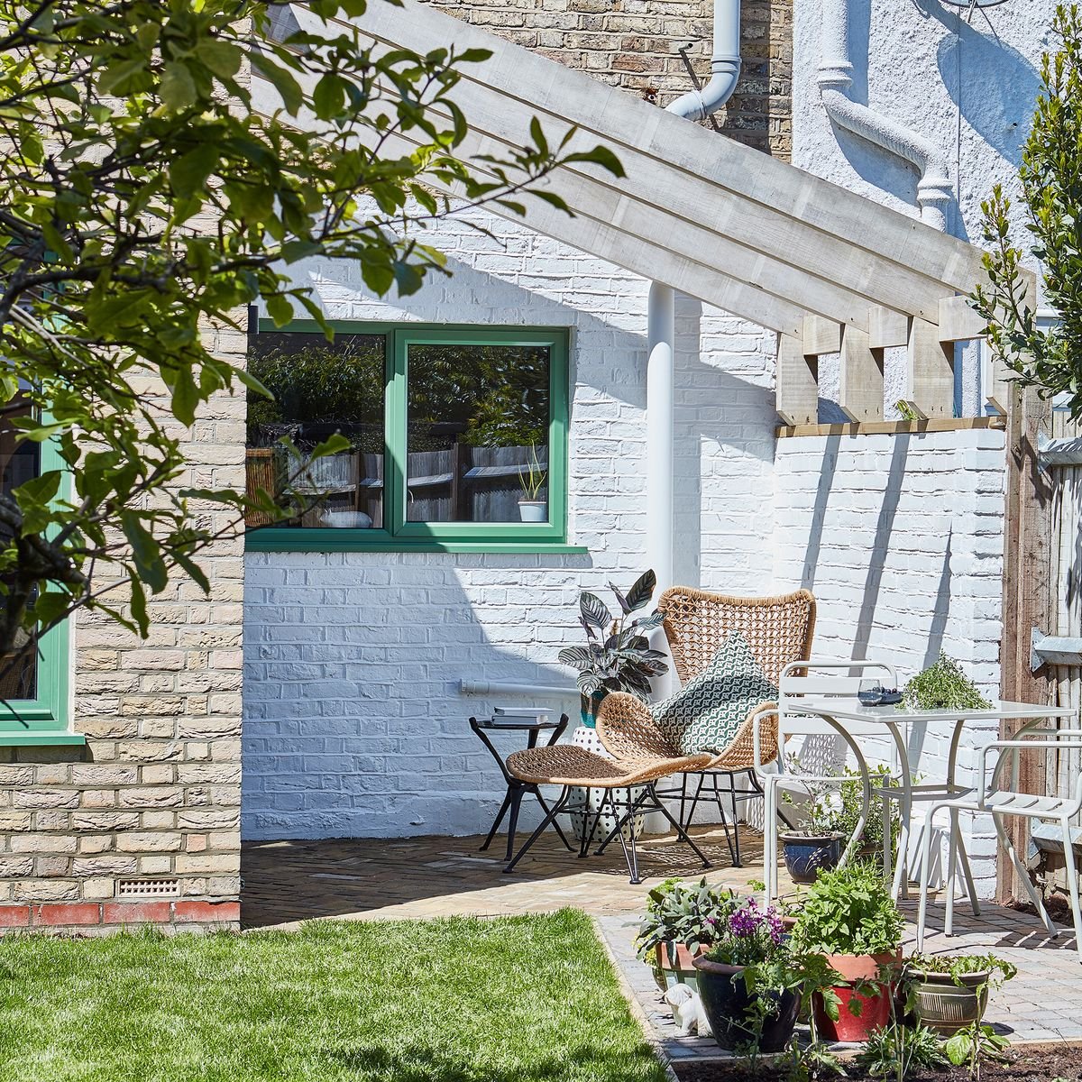 7 things to consider when building a pergola, according to experts