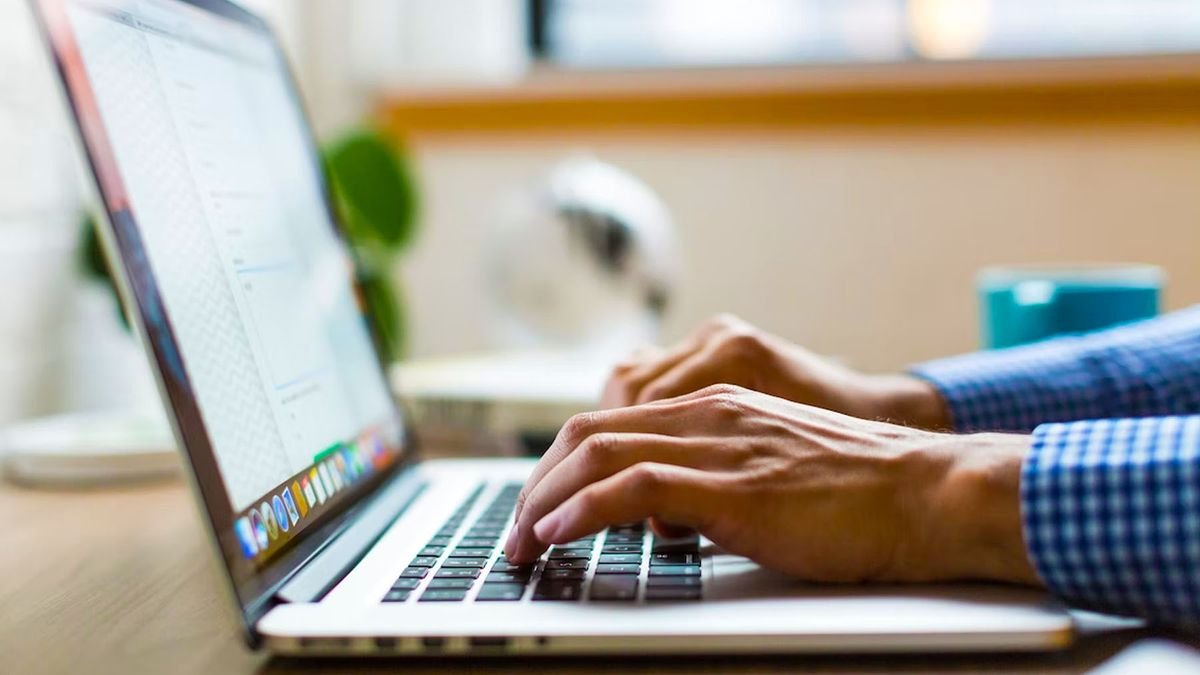 The best cheap laptop deals in January 2023