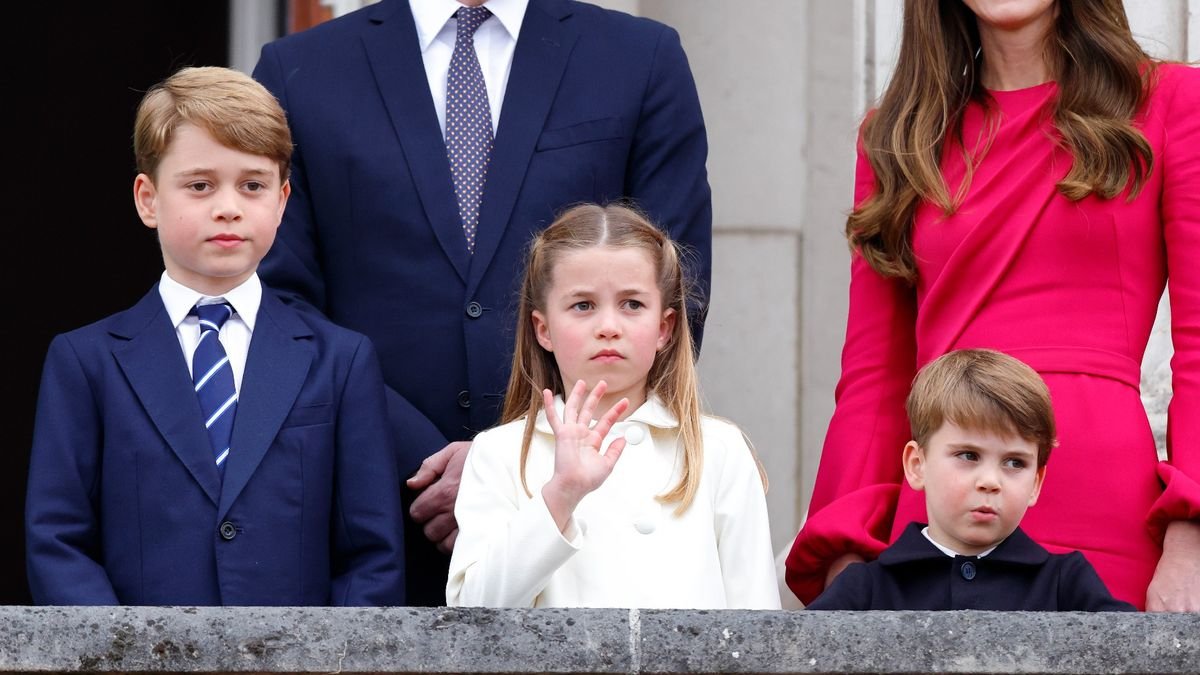 Prince George, Charlotte, and Louis at risk of ‘heightened levels of anxiety’ due to paparazzi, warns psychotherapist