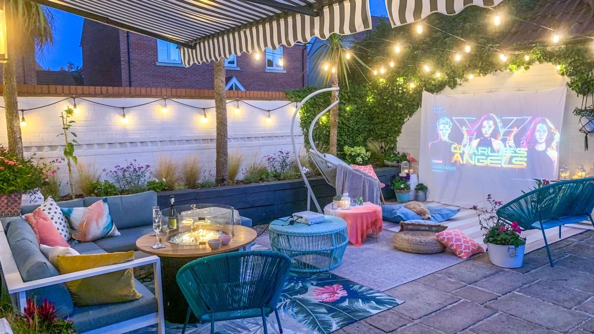 Create a DIY outdoor cinema to keep your family entertained this weekend