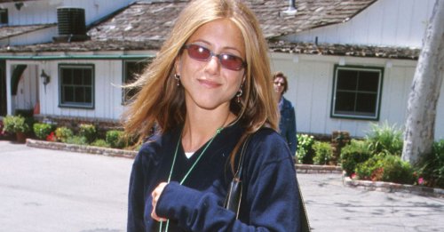 Suddenly, Jennifer Aniston’s Favourite Sandal Trends from the ‘90s Are Back