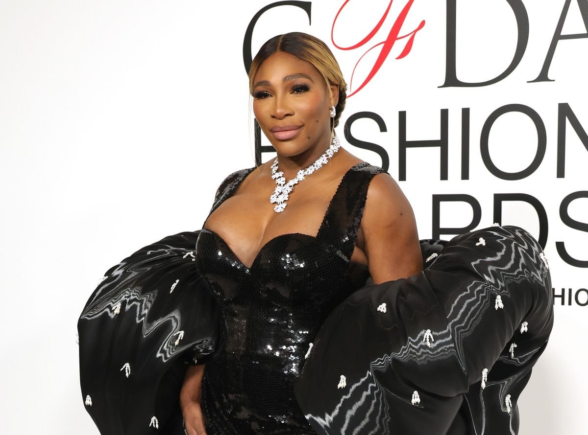 Serena Williams' Gold-Tinged Kitchen Features One of the Most Glamorous Range Ovens We've Ever Seen