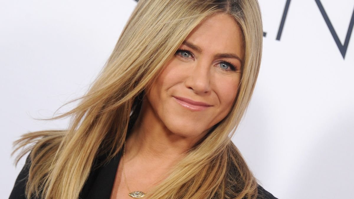 This is where you can buy Jennifer Aniston's signature lipstick shade