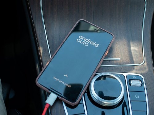 Best car accessories with Amazon Alexa and Google Assistant support 2022