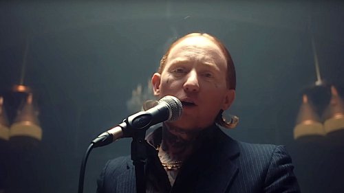 “We talk about how rock ’n’ roll will never die, but we never really talk about how maybe the idea of the rock star should die": Frank Carter & The Rattlesnakes share new single, album news and world tour plans