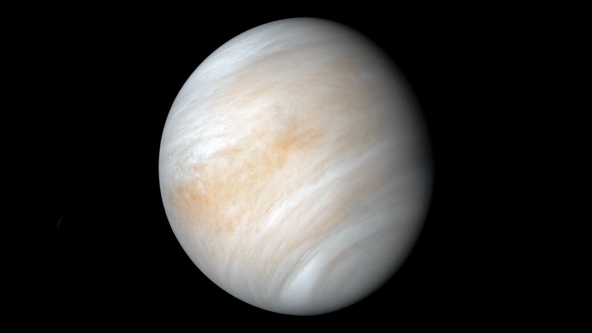 How long is a day on Venus? It's always changing, new study reveals