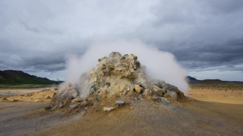 Scientists think a hidden source of clean energy could power Earth for 170,000 years — and they've figured out the 'recipe' to find it