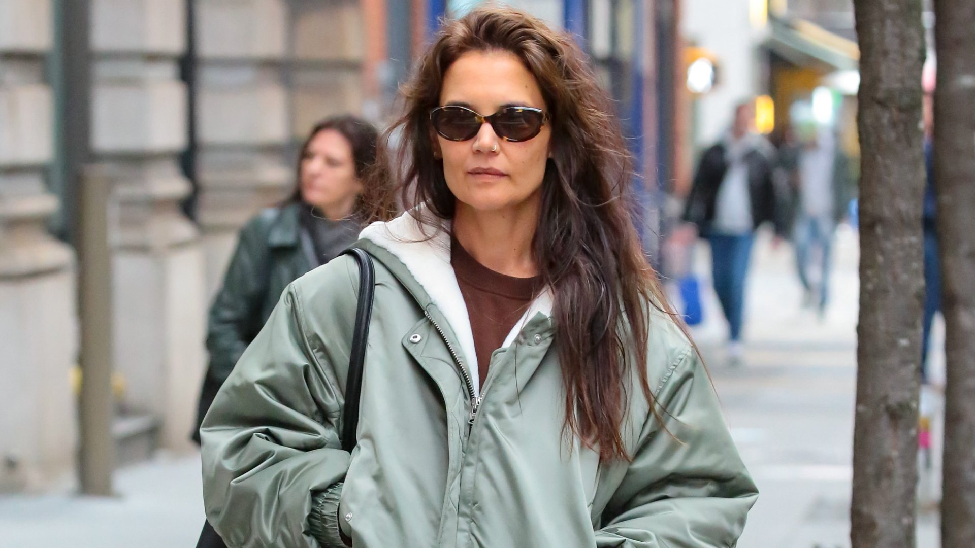 Katie Holmes's New Spring Formula Only Takes 3 Pieces