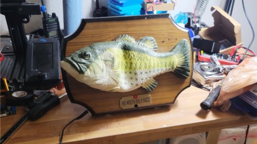 Raspberry Pi Brings Big Mouth Billy Bass to Life With ChatGPT