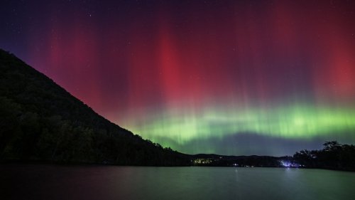 March Stargazing Guide: Eclipses, Auroras, Planetary Alignments & More!
