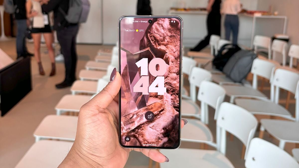 Pixel 9 rumored to stand taller than the Pixel 8 next year