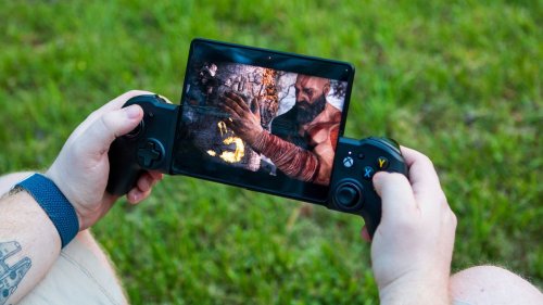 Best controllers for Samsung Galaxy Z Fold 4 in 2024