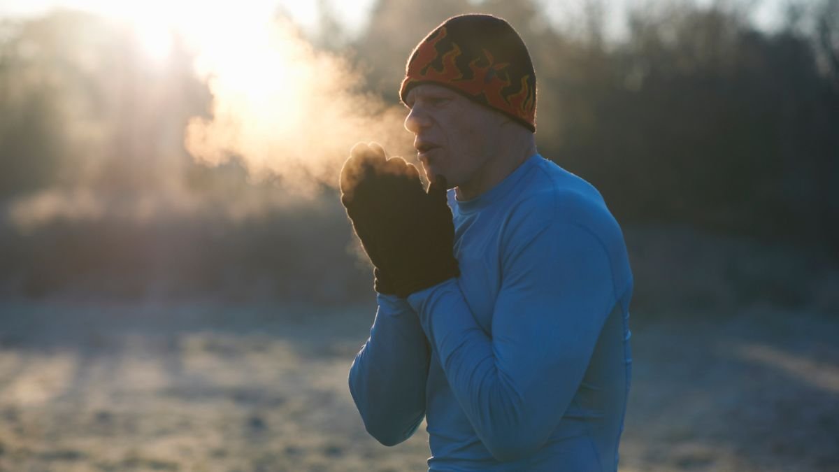 The best running gloves and mittens 2022 for those early starts and late evenings