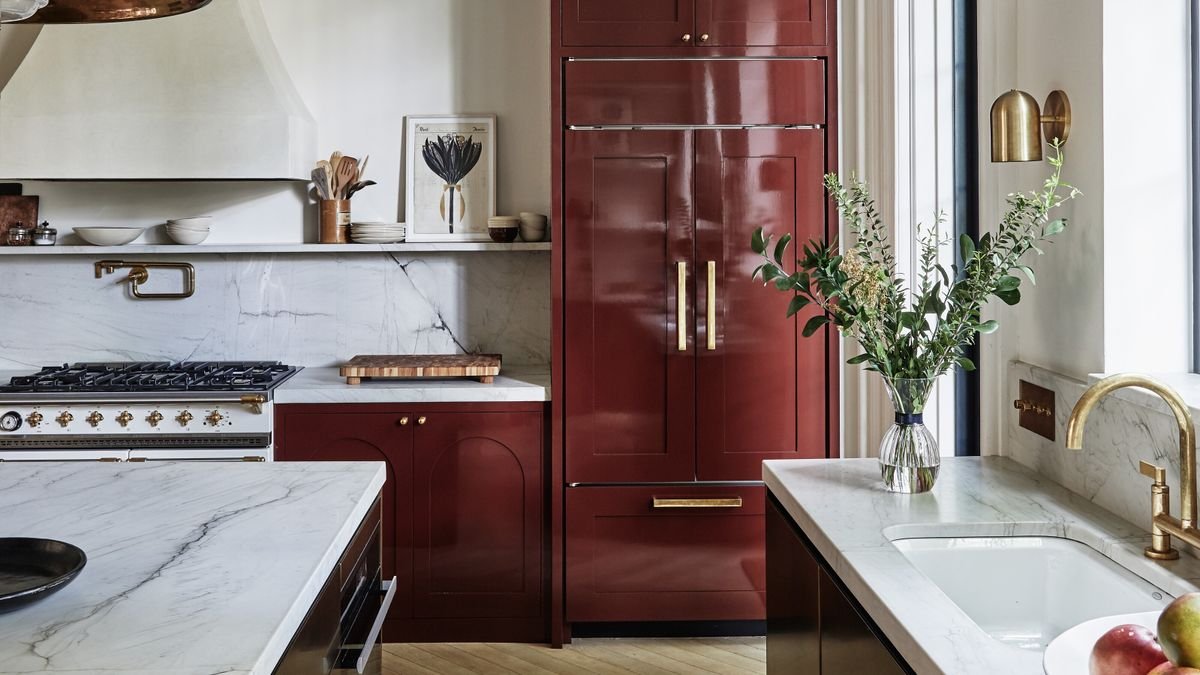 High gloss kitchen cabinets are making a major comeback – but this 'dated' style is being reimagined this time around