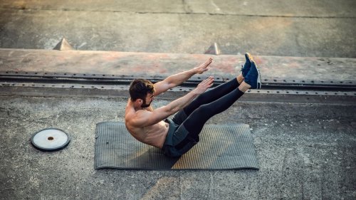 Strengthen your abs in just three minutes with this no-equipment core workout
