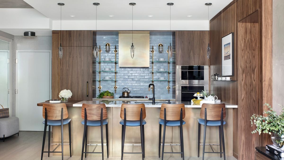 Before and after: a downtown Toronto kitchen gets a sleek contemporary makeover