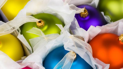 7 smart tips for storing Christmas decorations