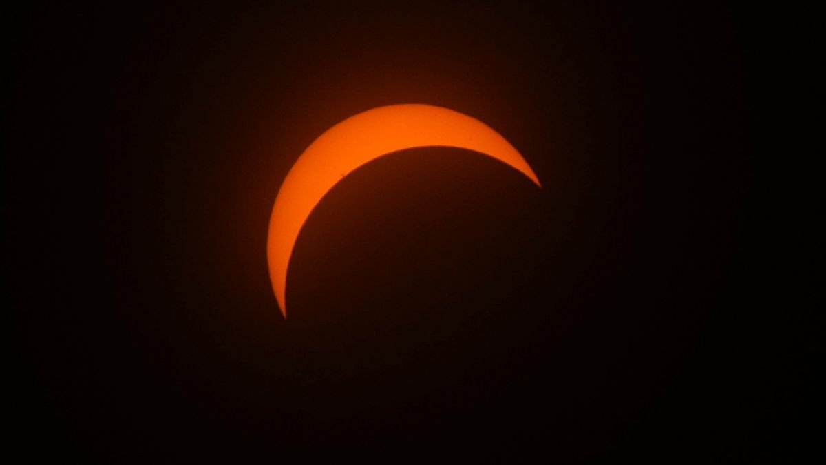 Which states will see the solar eclipse tomorrow — and which will see a 'double sunrise'?