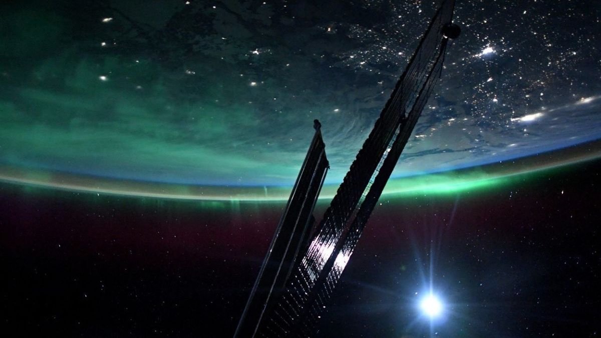 'Unreal' auroras cover Earth in stunning photo taken by NASA astronaut