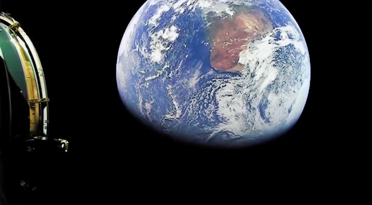 Spectacular SpaceX video shows Earth as beautiful blue marble in blackness of space