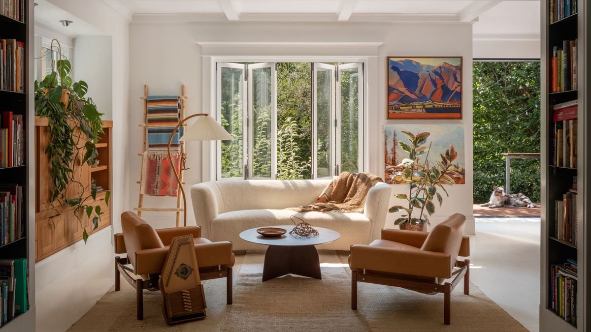 Laidback Californian styling brings a sunny aesthetic to this artist's home in Seattle