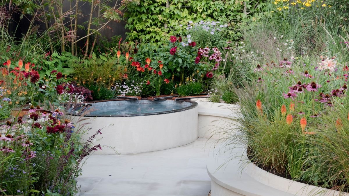 These are the 2021 garden trends everyone is going wild for