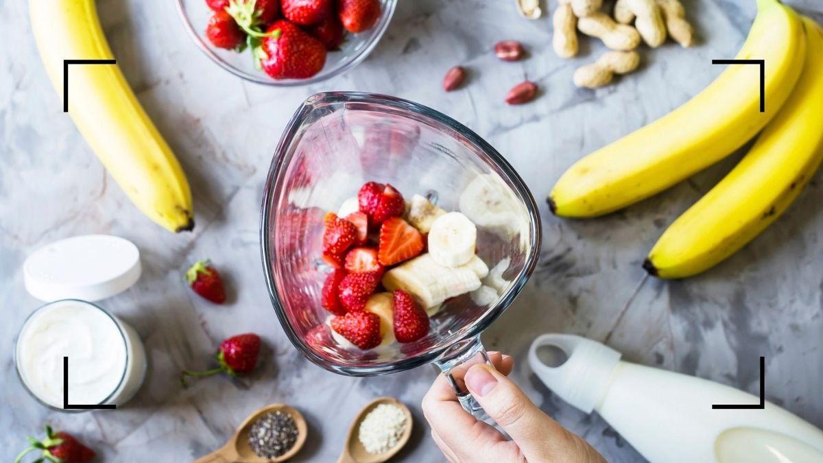 How to clean a blender quickly and easily—in five simple steps