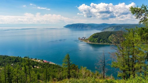 What's the oldest lake on Earth?
