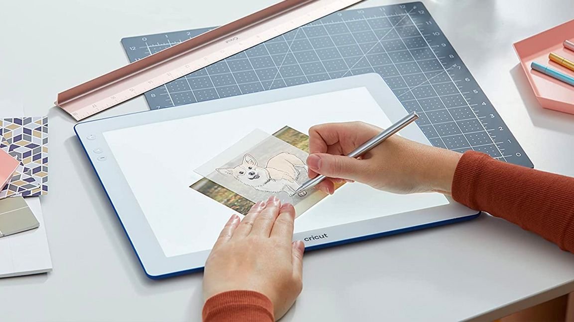 The best lightbox for tracing and drawing in May 2023