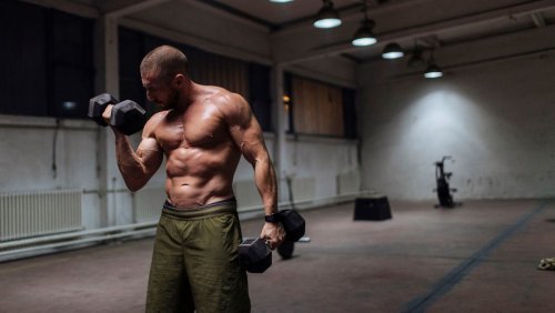 This killer full-body dumbbell workout builds strength with just six exercises