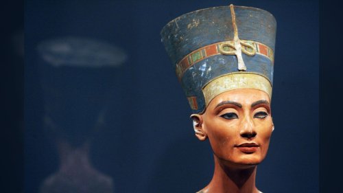 Who was Nefertiti, the ancient Egyptian queen depicted like a goddess?