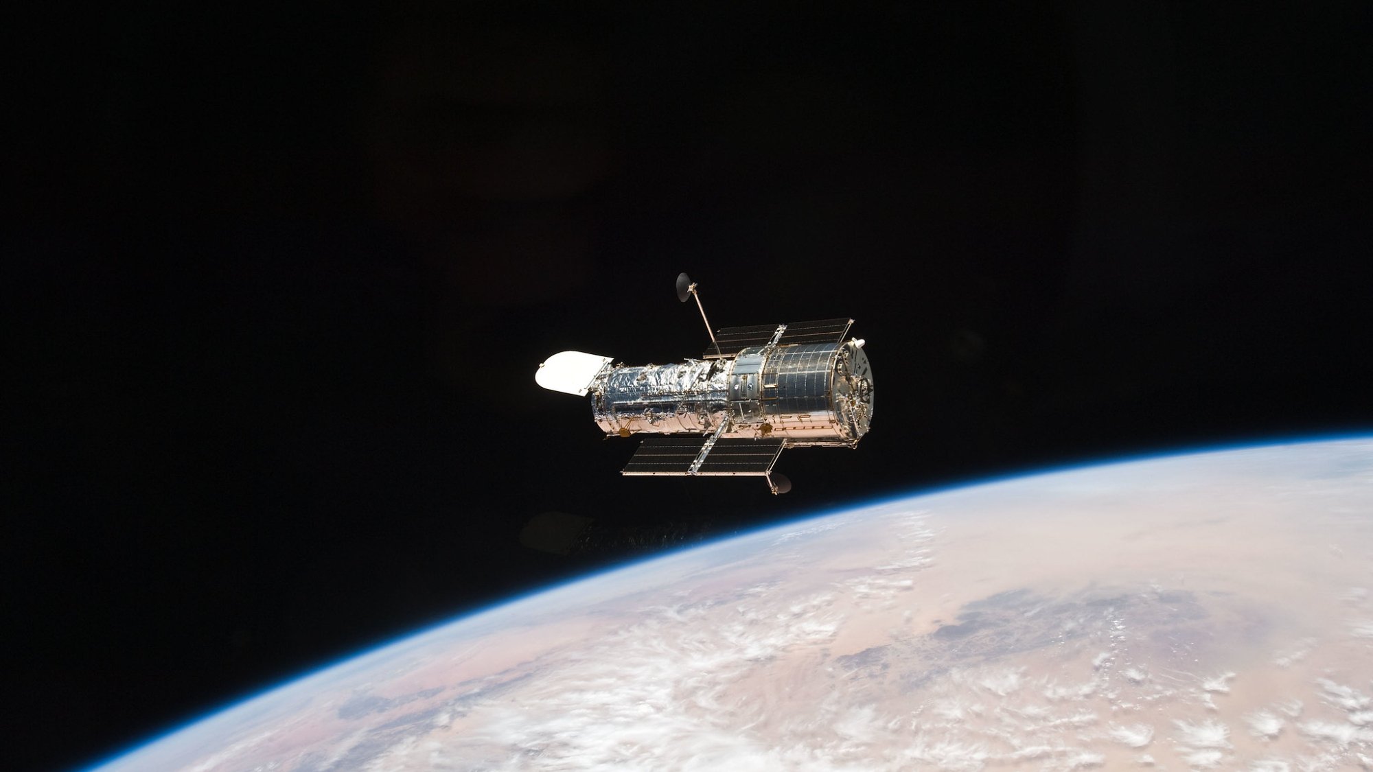 Happy 35th birthday, Hubble Telescope! 10 times the iconic observatory blew astronomers' minds (photos)