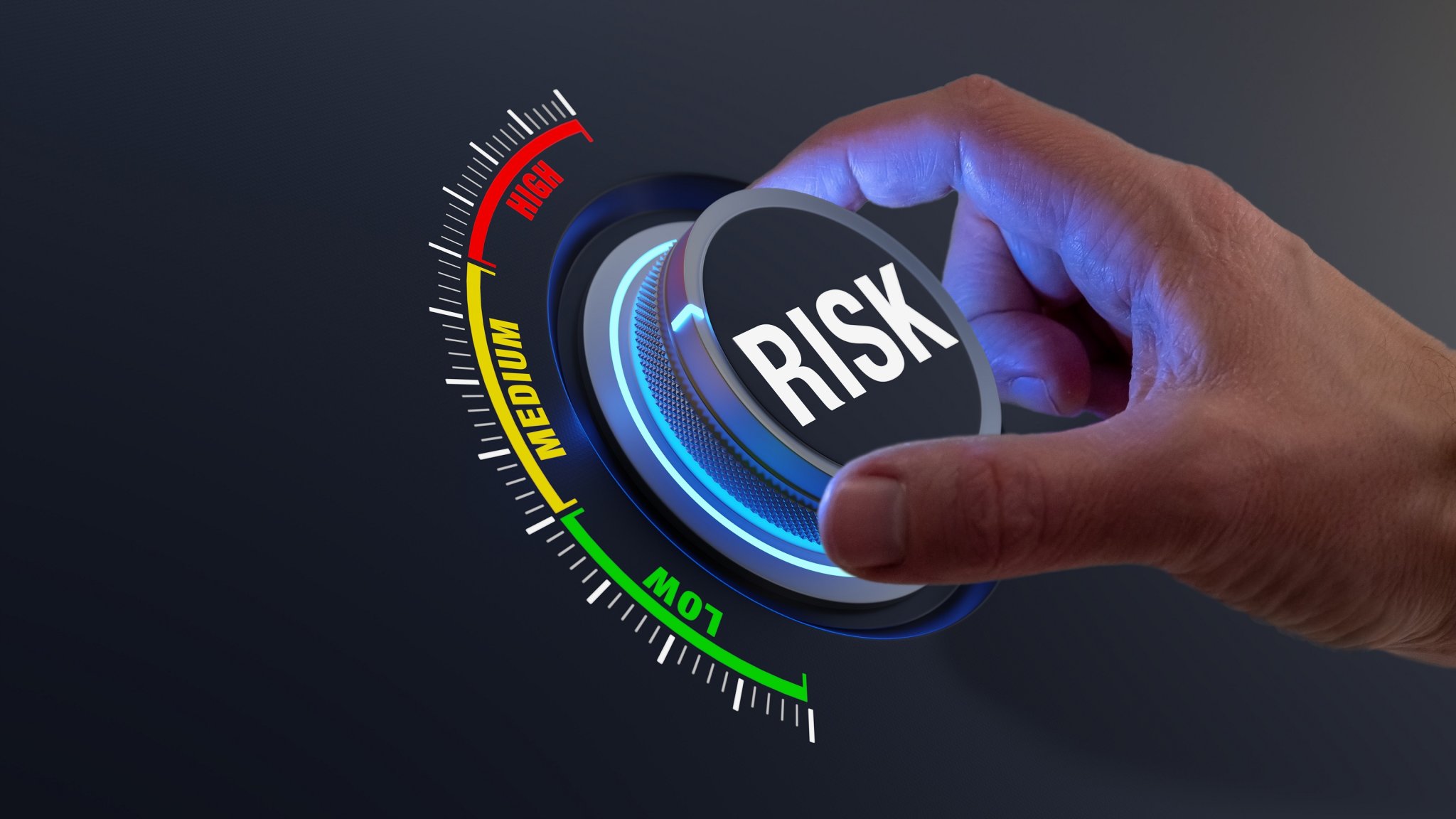 How a Fixed Index Annuity Can Manage Retirement Income Risks