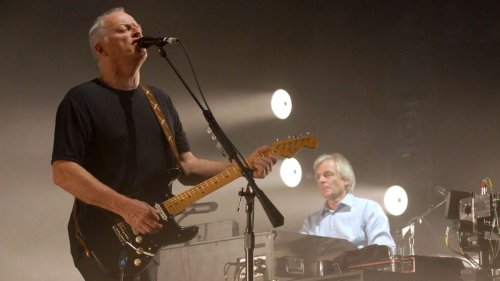 Learn four great David Gilmour signature Pink Floyd guitar chords