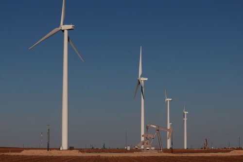 Texas will get more electricity from solar and wind power than natural gas next year, EIA projects