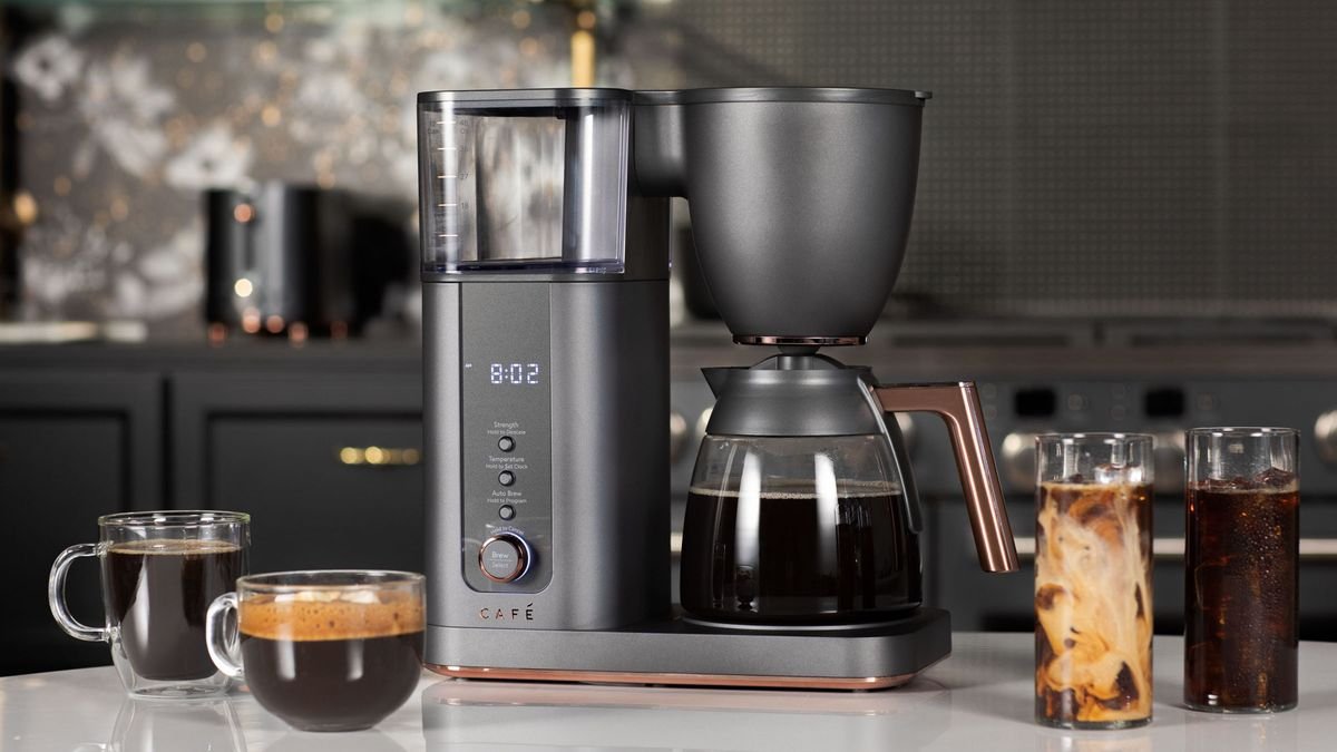 How to clean a coffee maker for a delicious brew every time