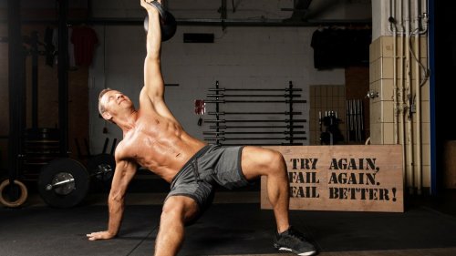 I did 70 Turkish get-ups every day for 1 week to strengthen my core — here are my results