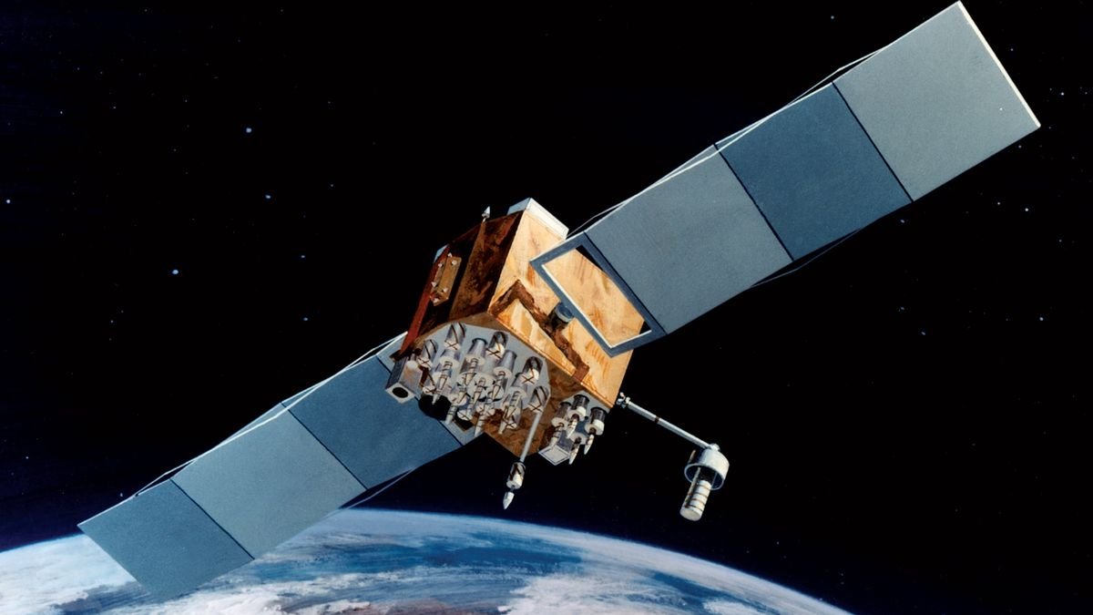 8 ways you can see Einstein's theory of relativity in real life