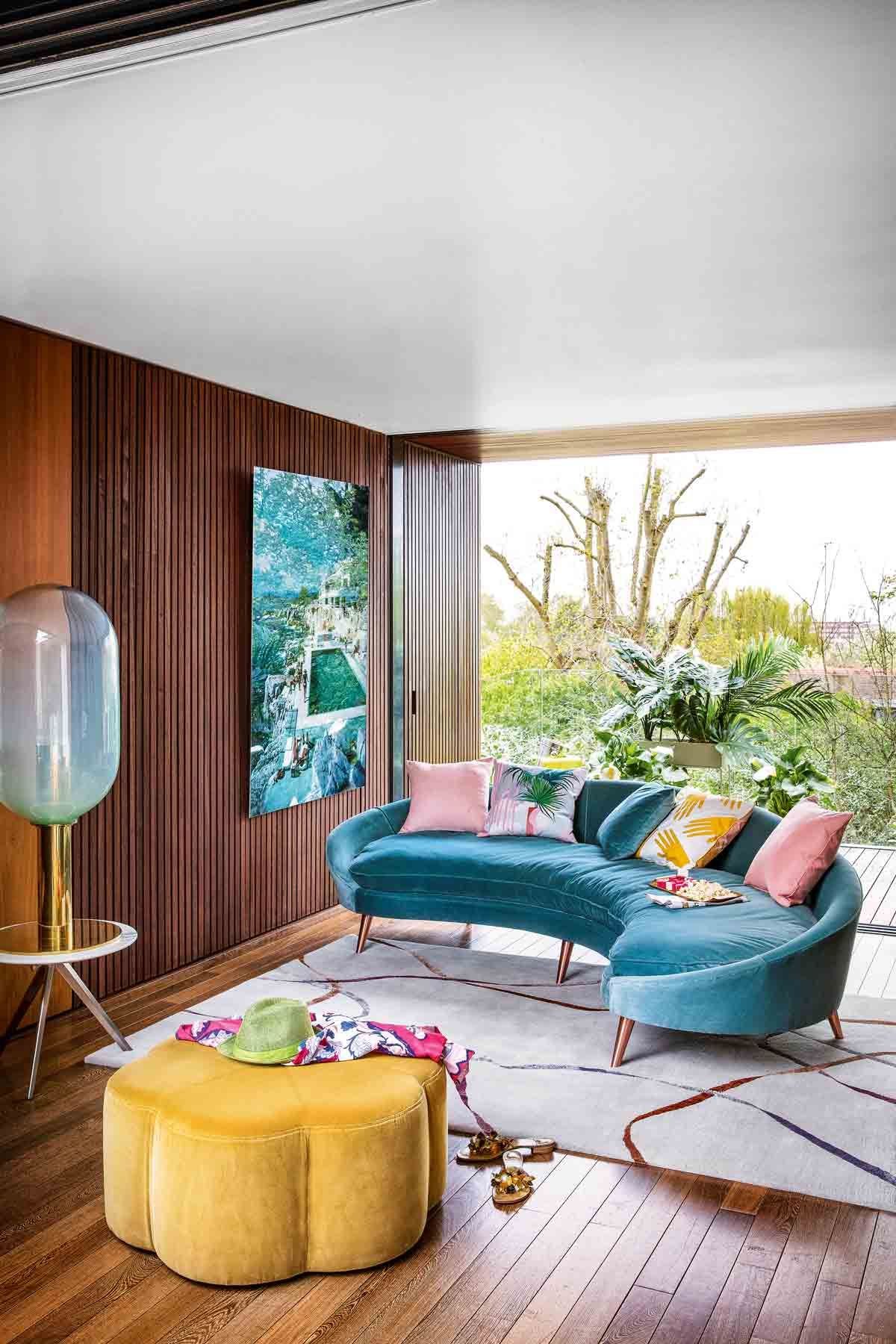 Decorating Trend: Slim Aarons And Mid Century Modern