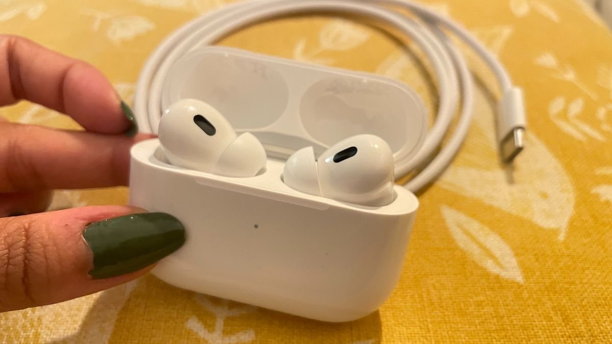 The best early Black Friday AirPods deals: cheapest UK AirPods prices November 2023