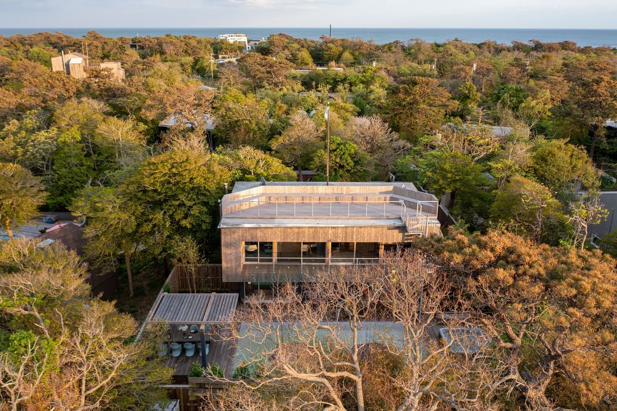 Rawlins Design breathes new life into midcentury Fire Island House